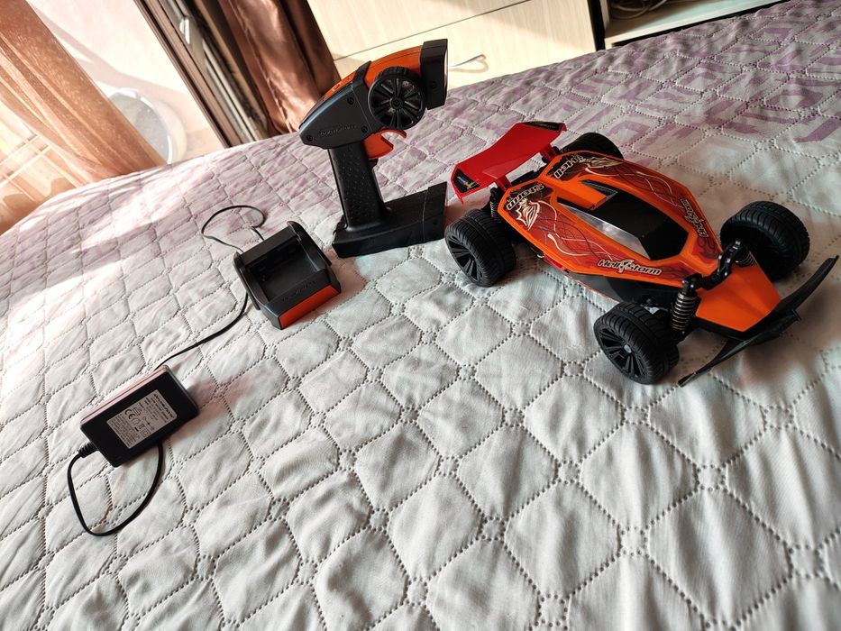 RC количка с дистанционно "REVELL"