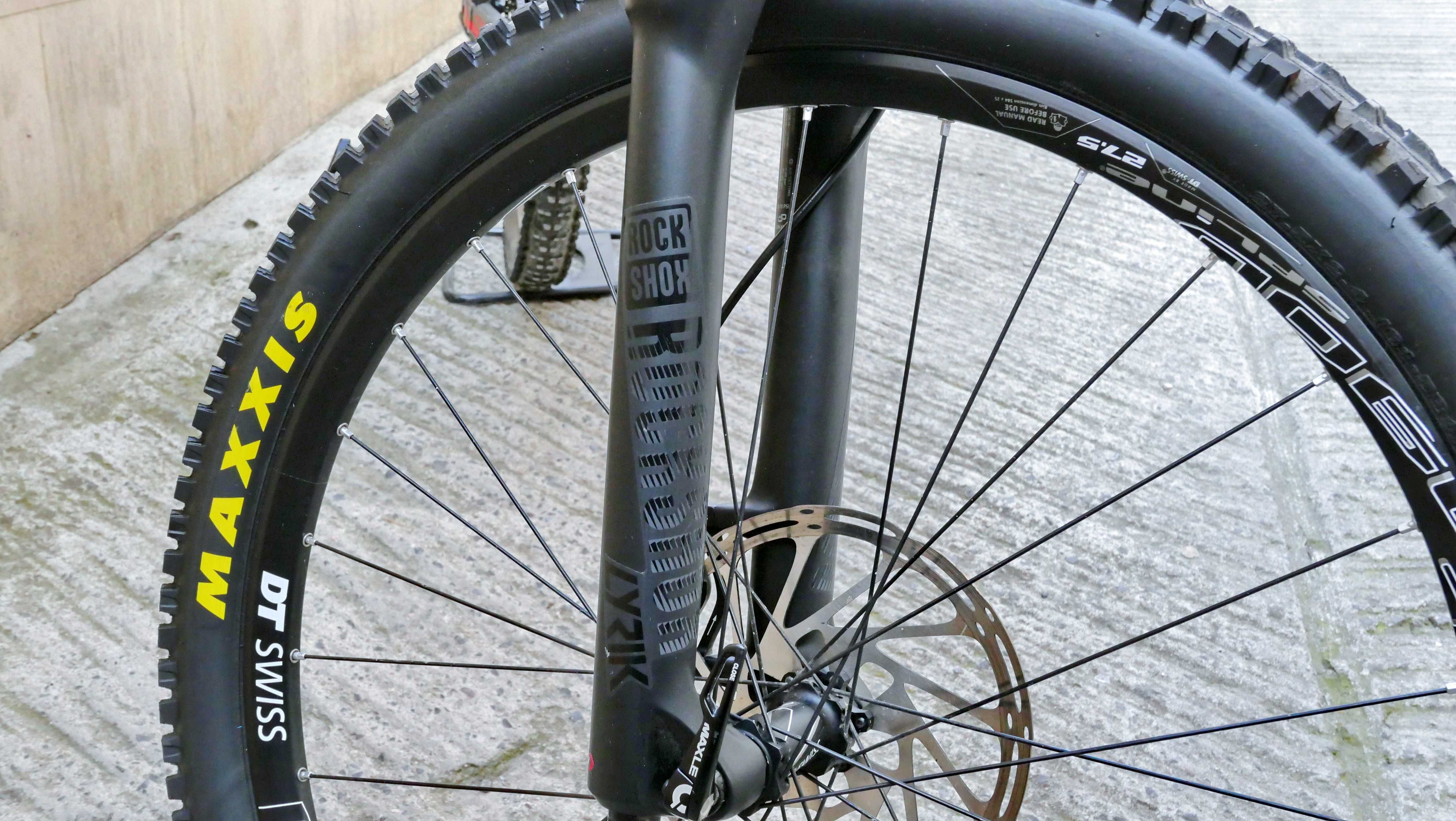 YT Capra AL Comp, 27.5 XL, RockShox Lyrik, 160 ход, 1x 11 Deore SLX