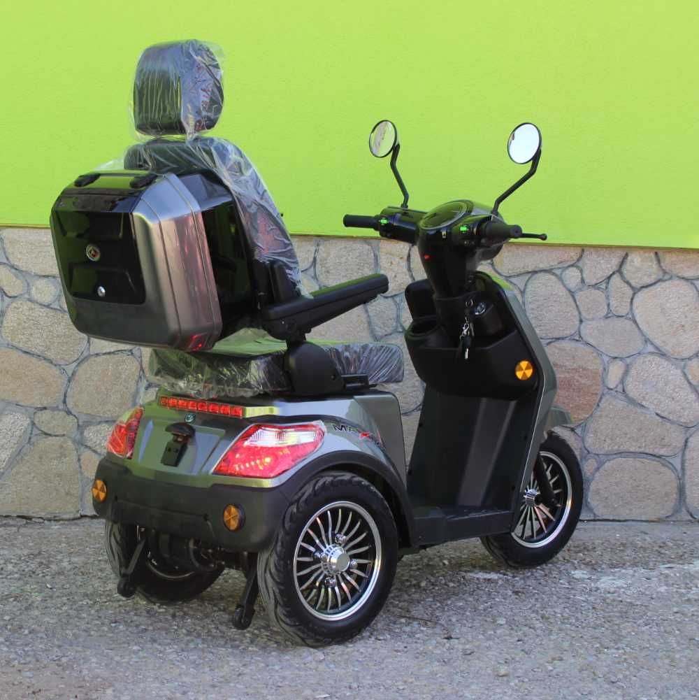 Електрическа триколка Maxmotors FM2 PRO 1800W сив металик
