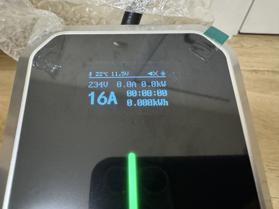 Зарядно за електрически автомобил 16A 3.7kW Type 2