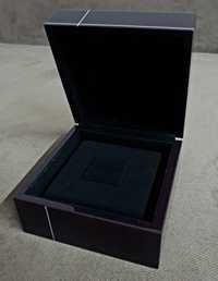 Оригинальная коробка De Beers для кольца.