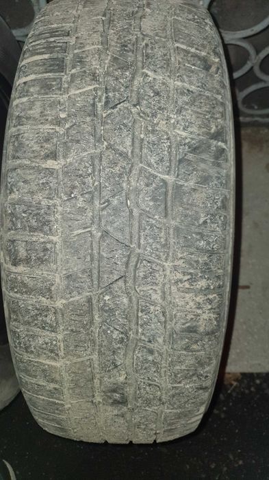 Set 4 anvelope second hand 215/60/R16,pret 150 lei tot setul.