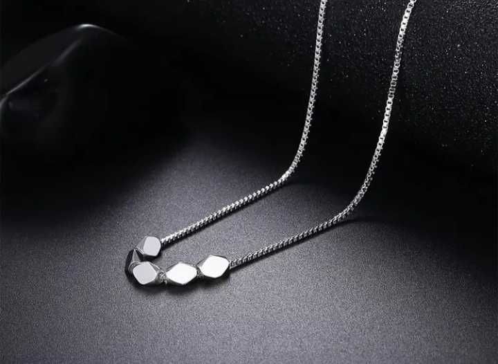 Комплект от колие и обеци. Сребро 925. За жени.