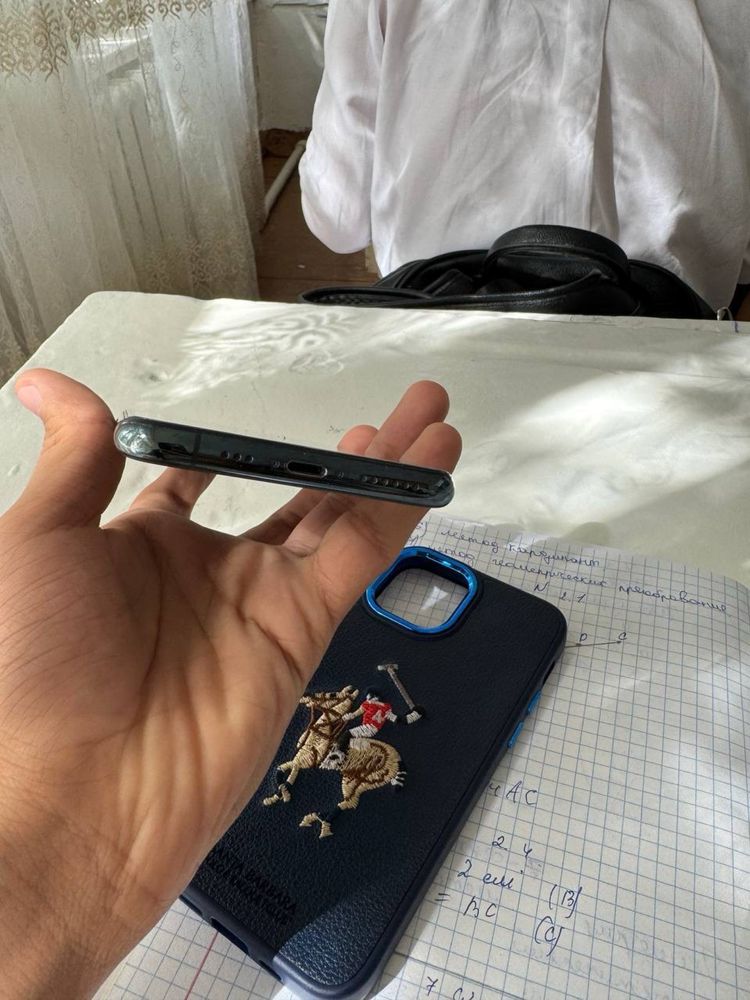 Iphone 11 pro xolati yaxshi
