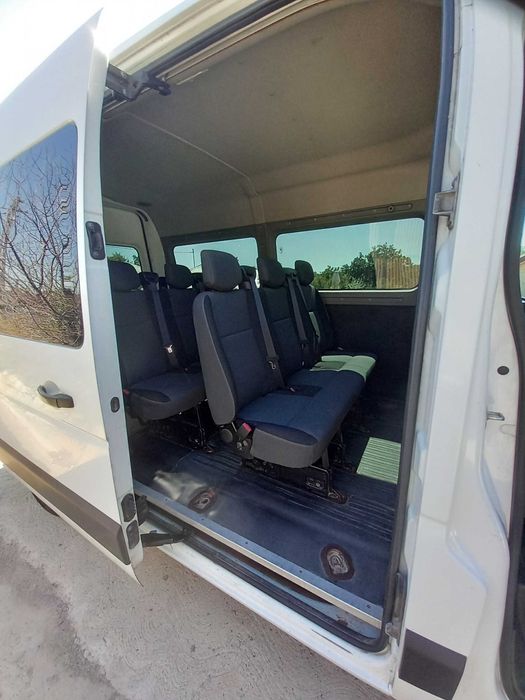 Autoturism Renault Master 8+1