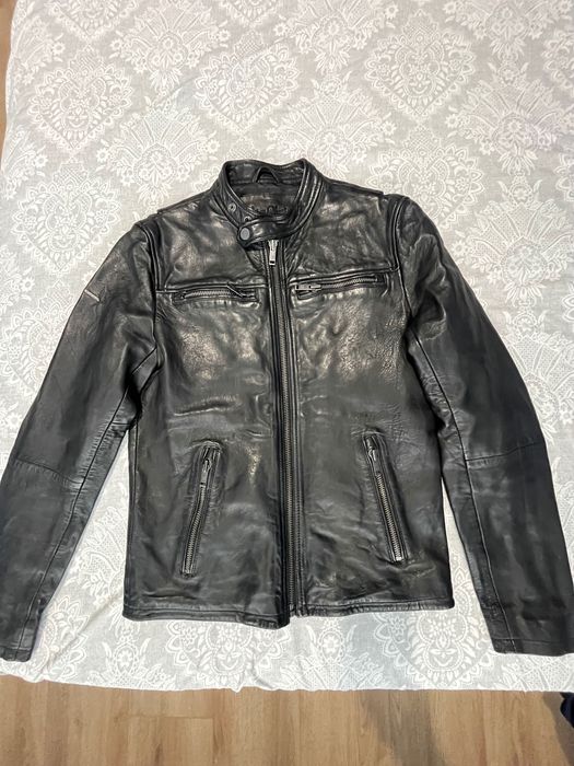 Мъжко кожено яке на superdry