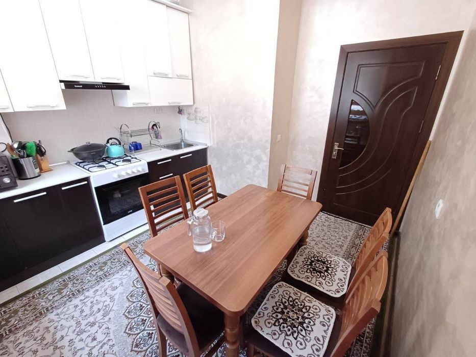 2х комнатная новостройка Махтумкули ориентир Макро. Кирпичный дом