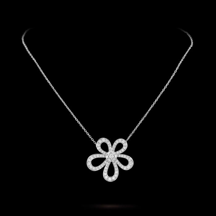 Van Cleef & Arpels VCA Silver Flowerlace Diamond Clover Дамско Колие