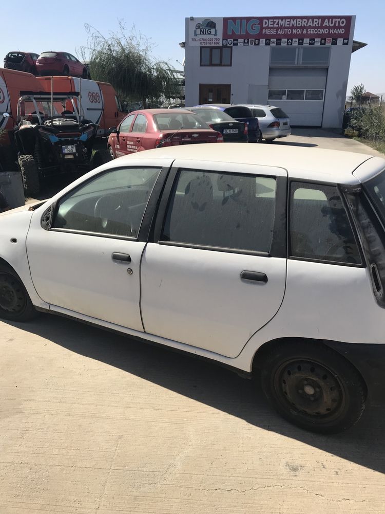 Fiat Punto 1.2 benzina an 2000 Dezmembrez