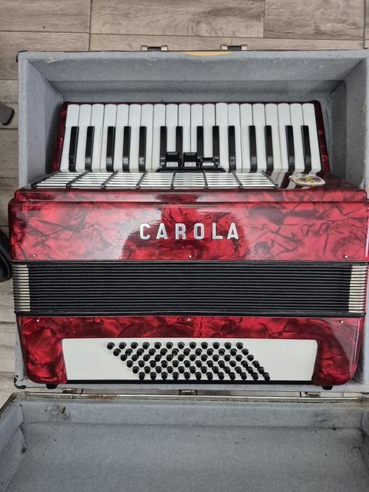 Acordeon cărora 120 basi