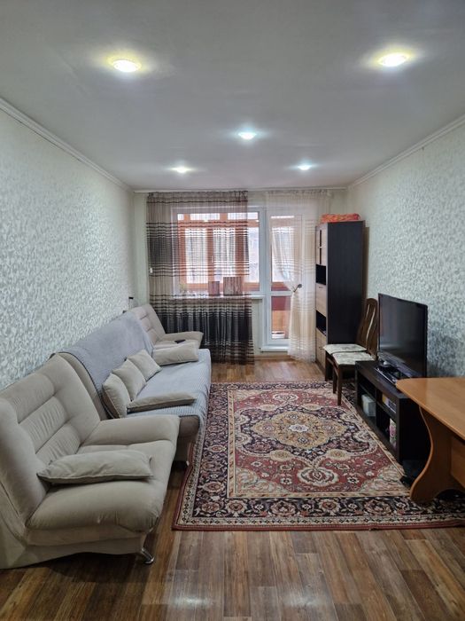 Продает 2-х комнатная квартира.  Рыскулова 9.кв.19