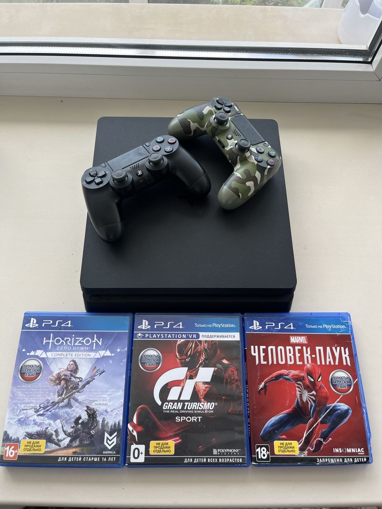 PlayStation 4 slim 1 tb + 3 диска + аккаунт