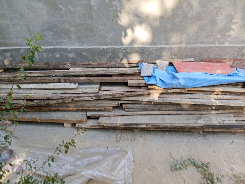 Тахта сотилади нархи келишилади