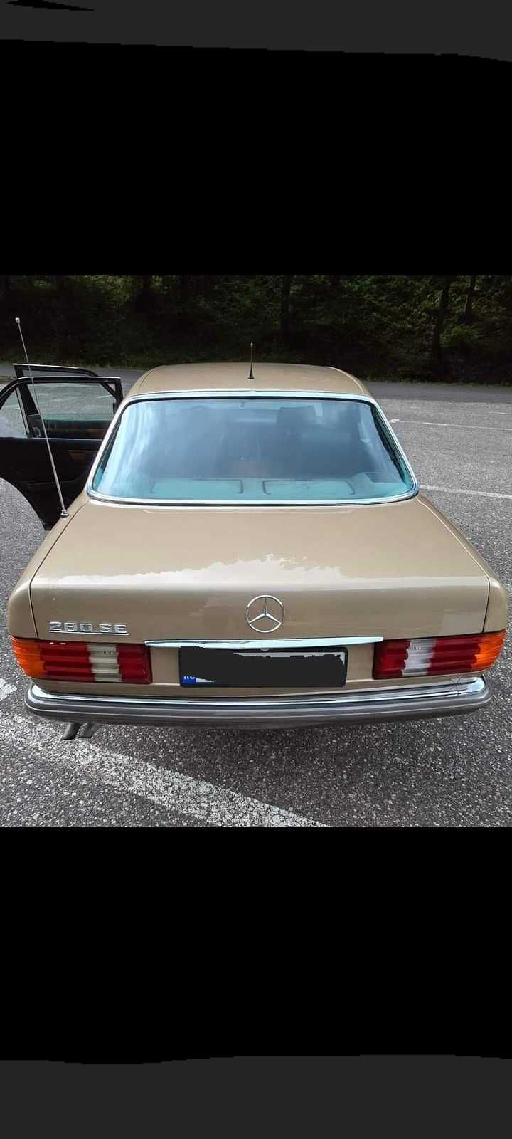 Mercedes w126 vehicul istoric