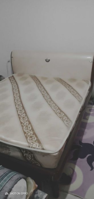 Кровать двухспальная шифонер