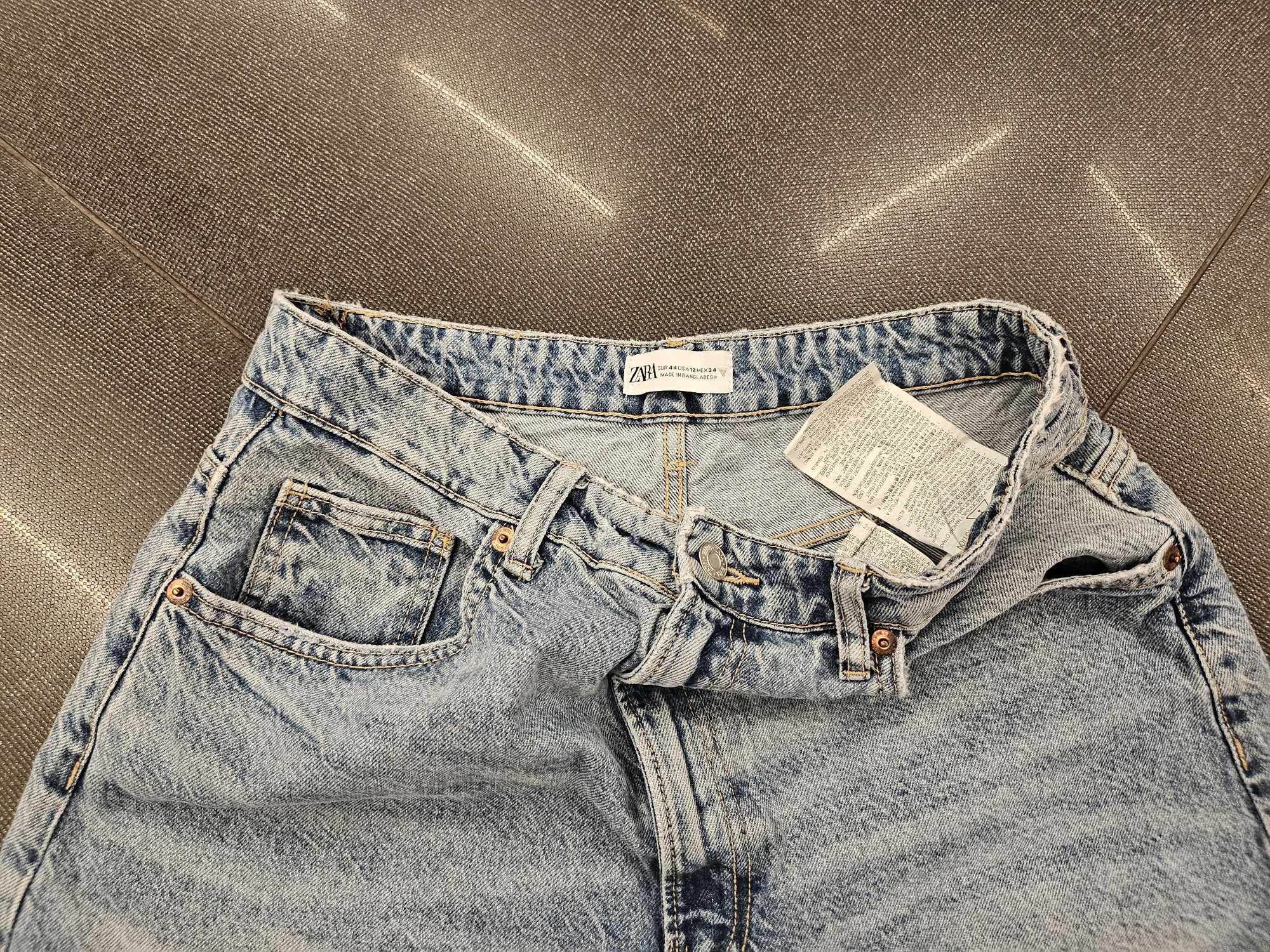 ZARA къси панталони- 44 L