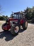 Tractor internațional 1055
