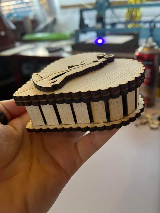 Cutiuța pentru verighete