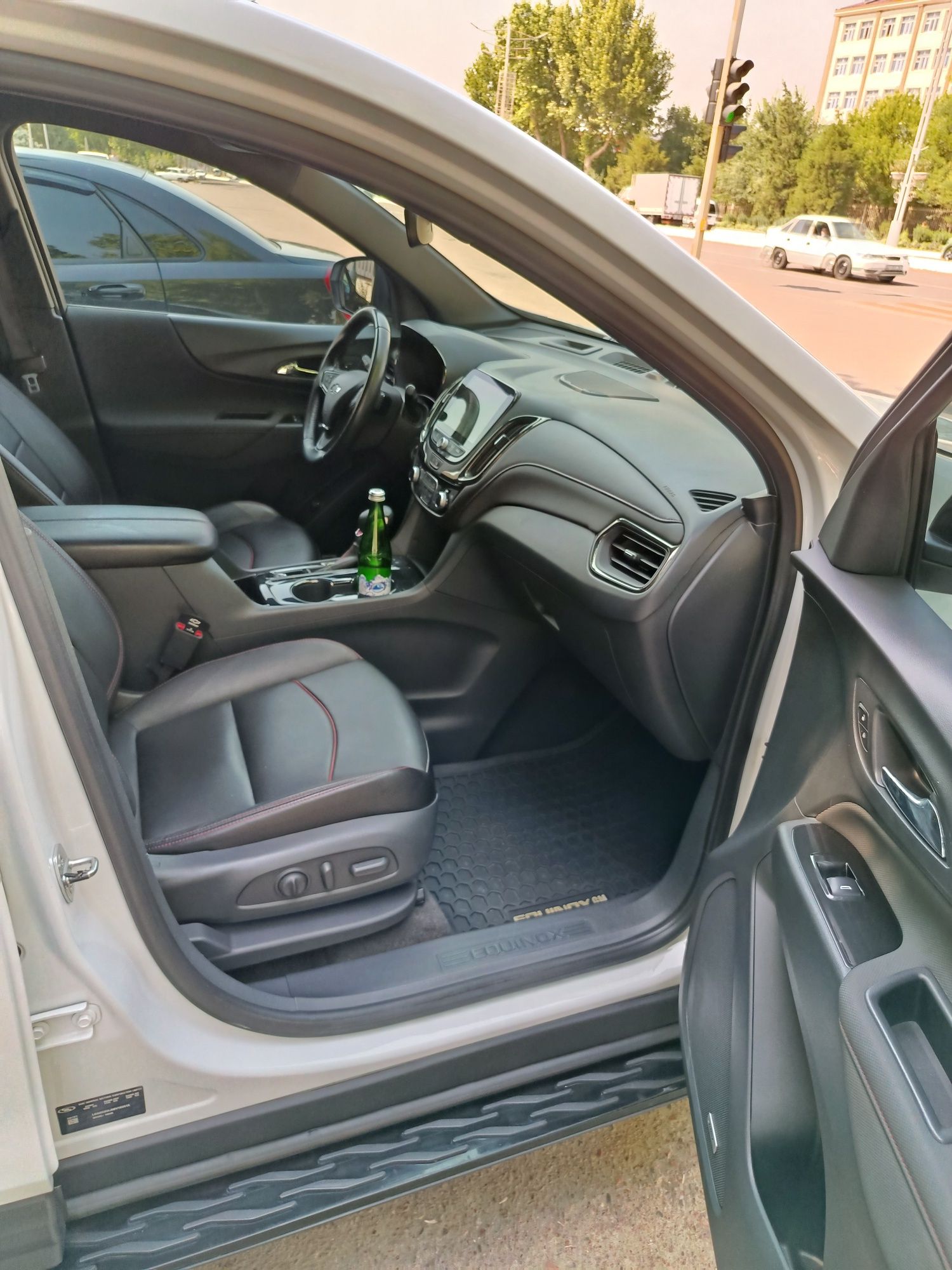 Chevrolet Equinox 472млн фулл вариант  год 2021 пробег 94000