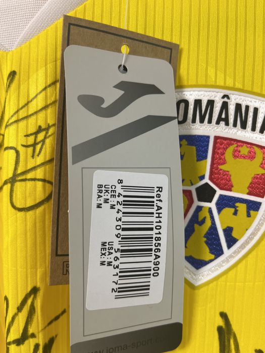 Tricouri echipa nationala de fotbal a Romanie cu autografe jucatorilor