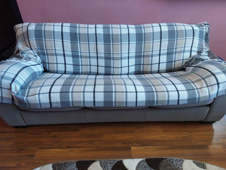 Canapea extensibilă living.
