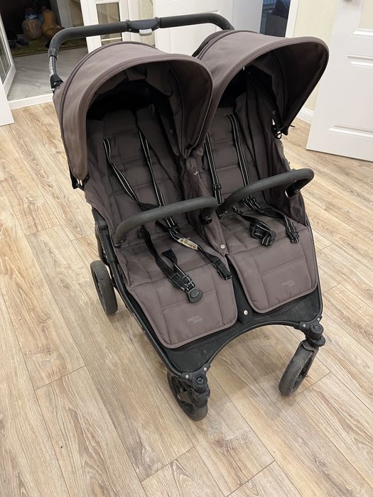 Коляска для двойни