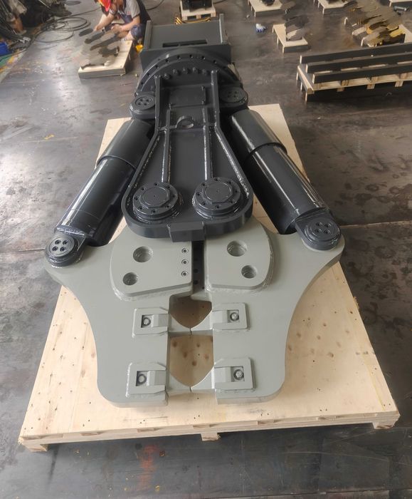 Cleste demolare pulverizator rotativa