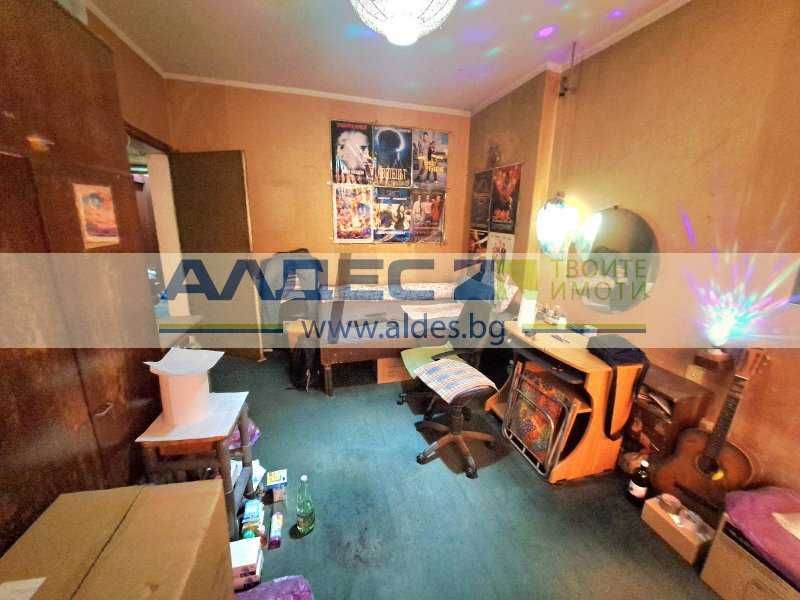 Продава се 2-стаен ап. на бул. Васил Левски до НДК!