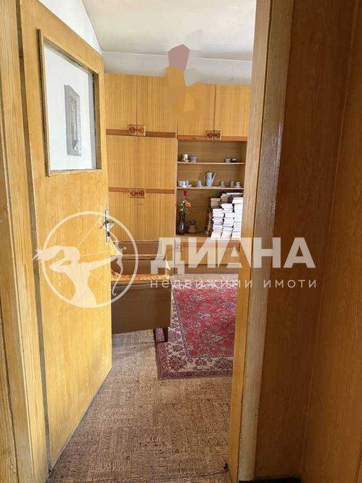 Продава се Тристаен апартамент в Пловдив, Център - 110 кв.м за 1955 €/кв.м - Снимка #9