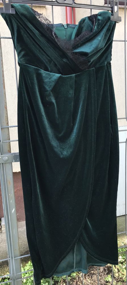Rochie din catifea verde Asos