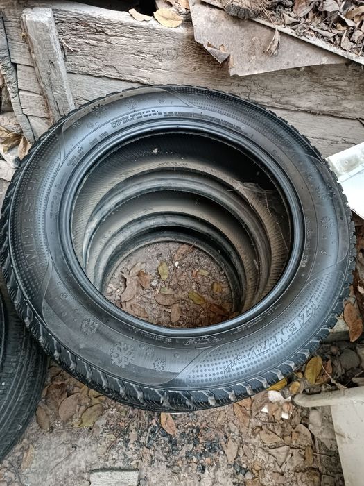 Балон Зимный 235 60 R18 3 Шт Marshal