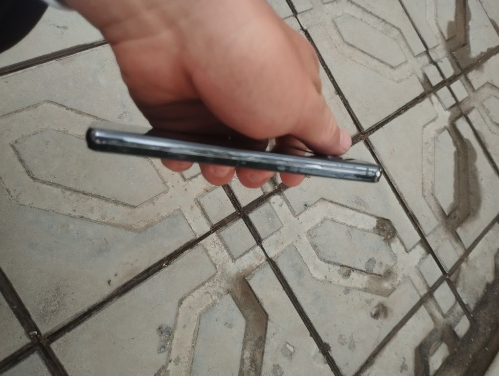 Samsung s 10 4g .