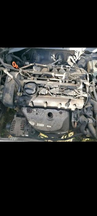 Vând motor vw Golf 5 1.4 16v cod motor bca motorul se da cu proba