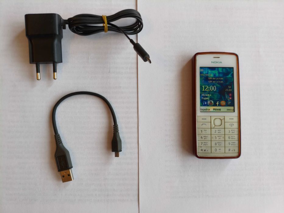 Продам сотовый телефон Nokia 515