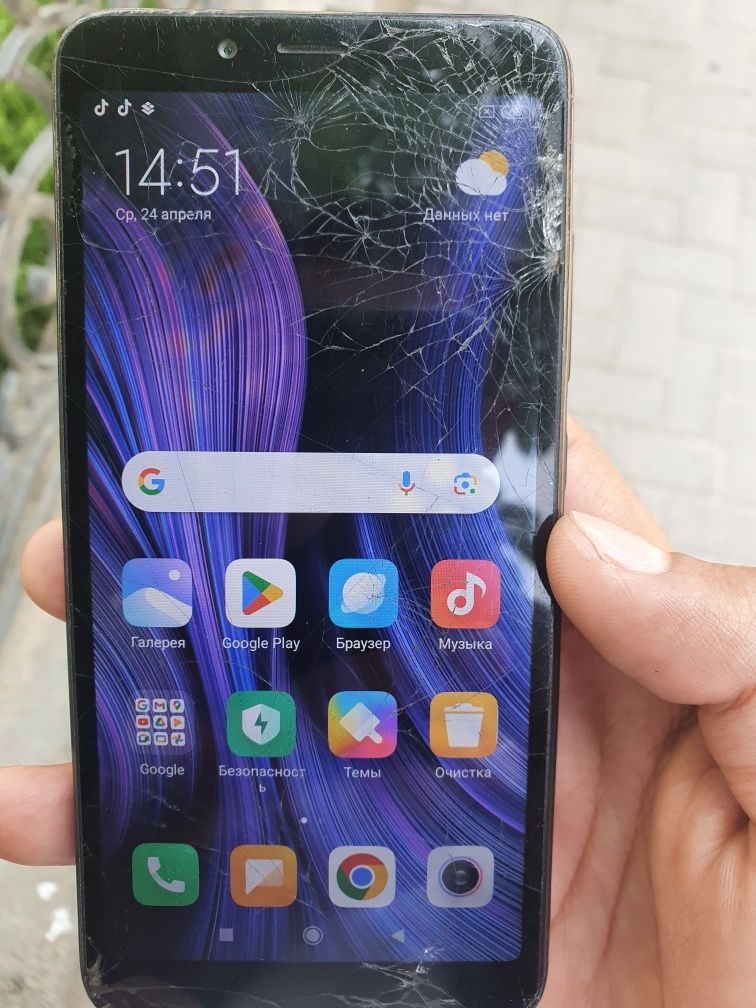 Redmi 6A ishlash yaxshi ekran usti singan orqa kamerasi singan