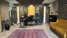 Studio de inregistrari / Sala de repetitii / Live Sessions / Podcast