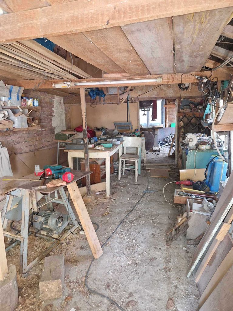 Продава се Къща в с. Пелишат, Област Плевен - 80 кв.м за 241 €/кв.м - Снимка #13