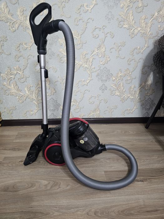 Продается Пылесос Samsung