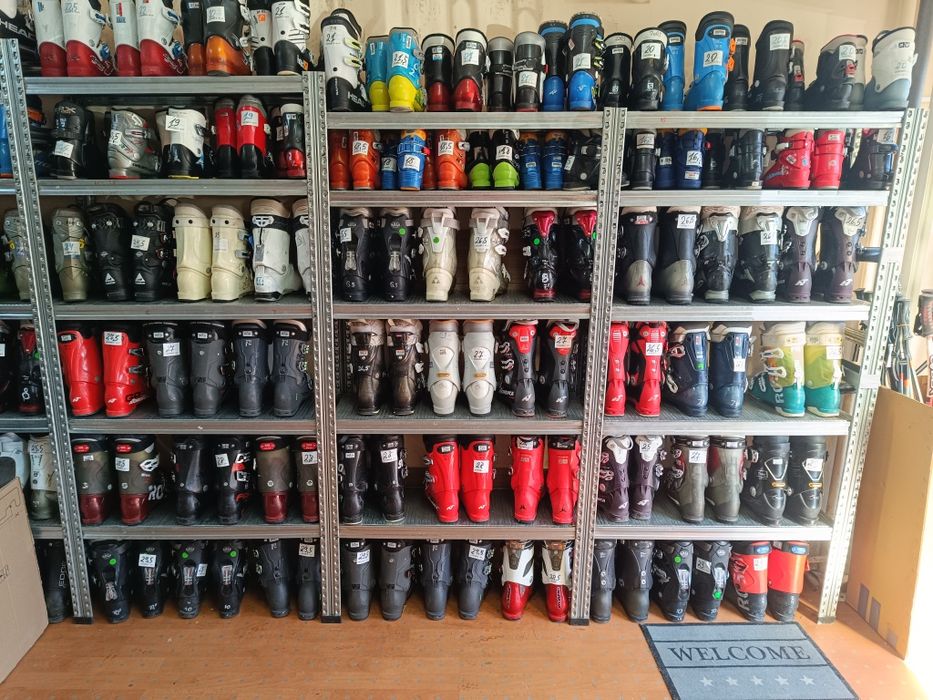 Ски обувки  -- 30- 50 лева..