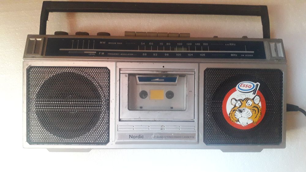 Radio casetofon stereo