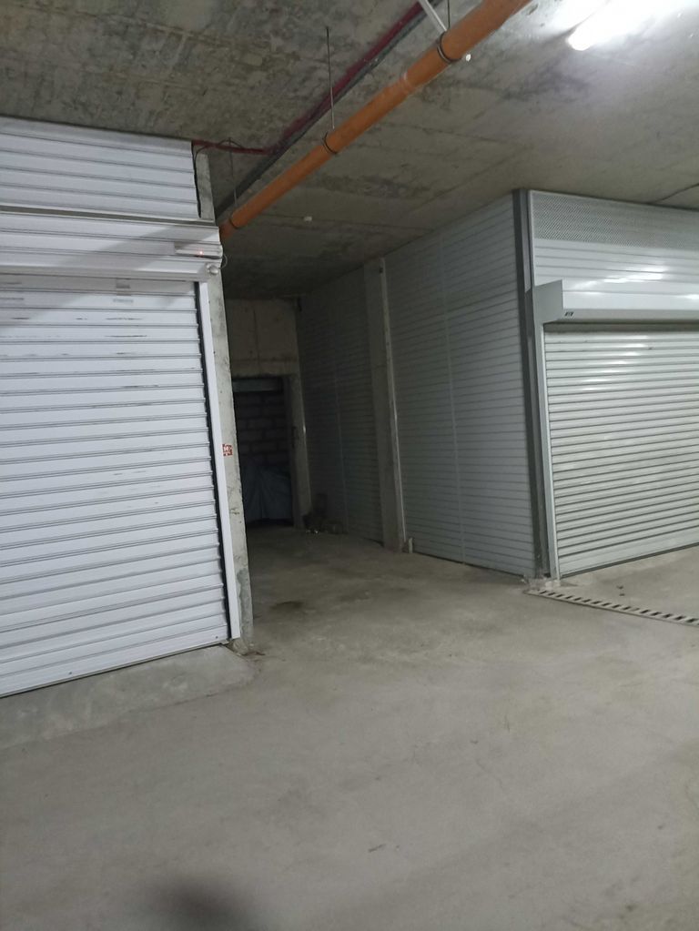 Продава се Гараж / Паркомясто в София, Дружба 2 - 18 кв.м за 2112 €/кв.м - Снимка #4