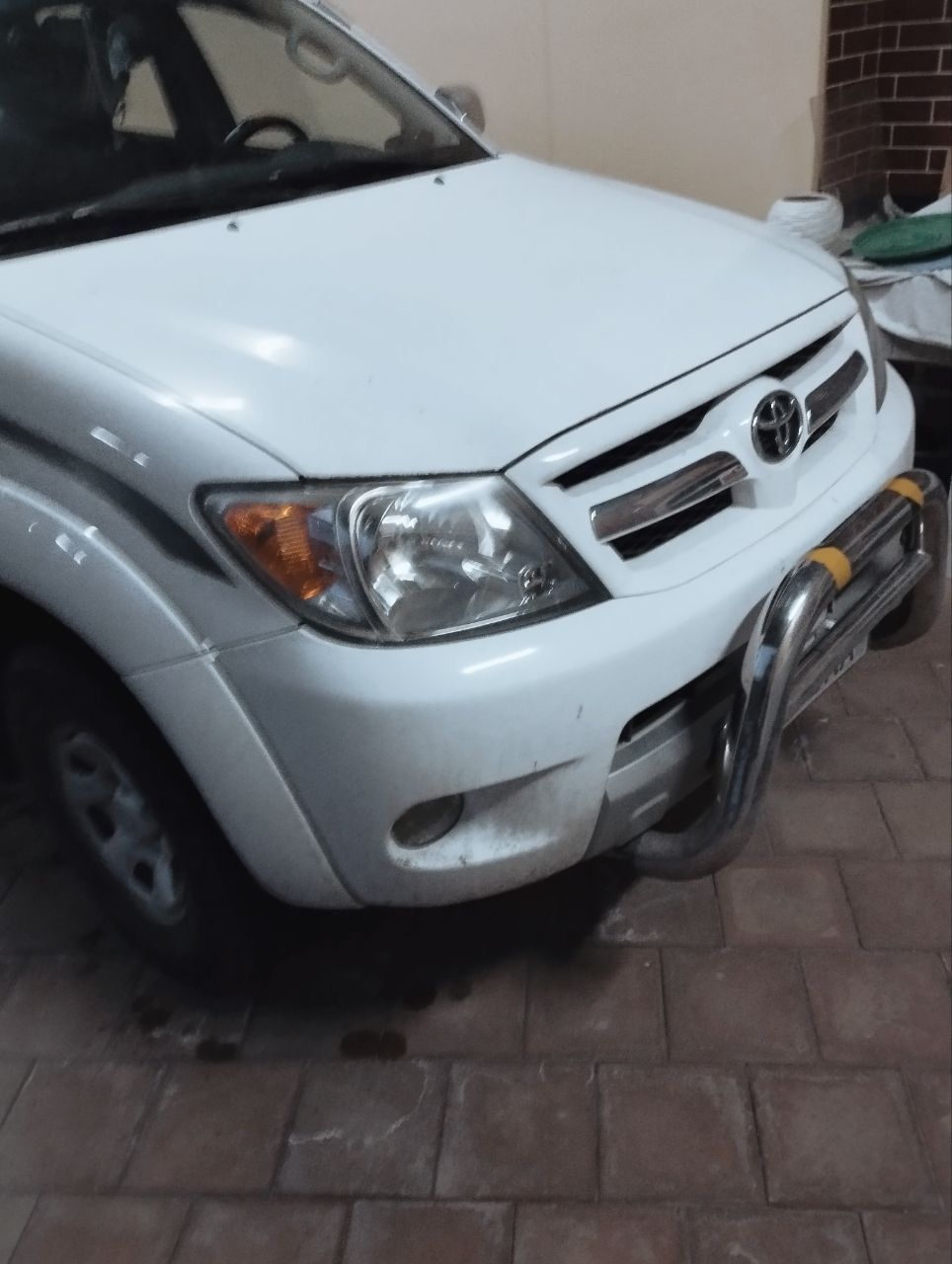 Продам автомобиль TOYOTA Hilux  в отличном состоянии