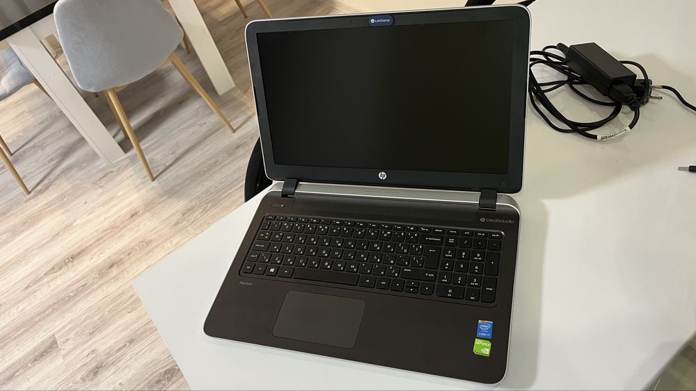 Лаптоп HP Pavilion 15 Beatsaudio