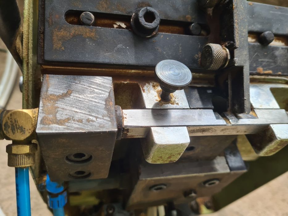 Преносима винтонавивна машина Powasert - Германия.