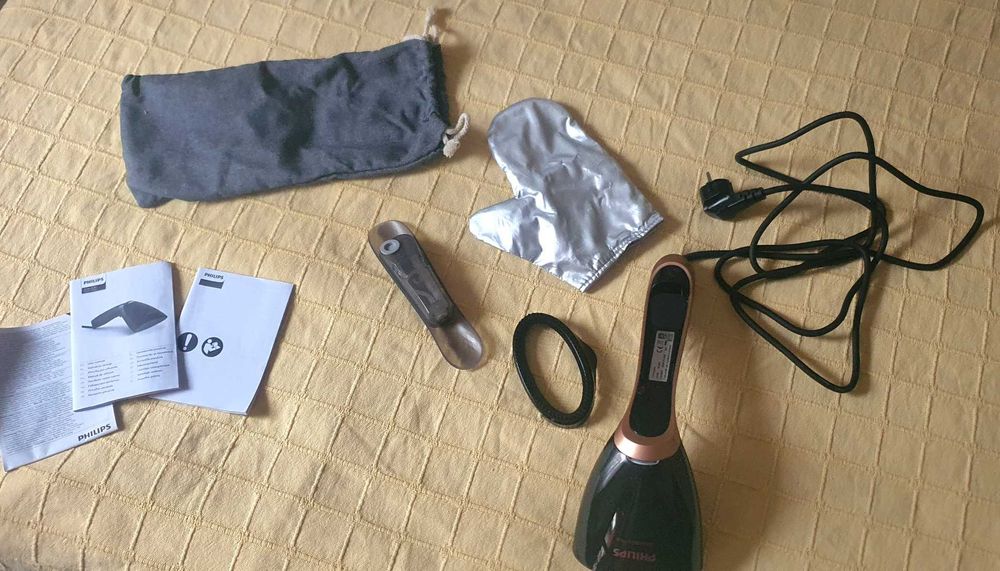 Уред за гладене с пара - Philips Steam & Go