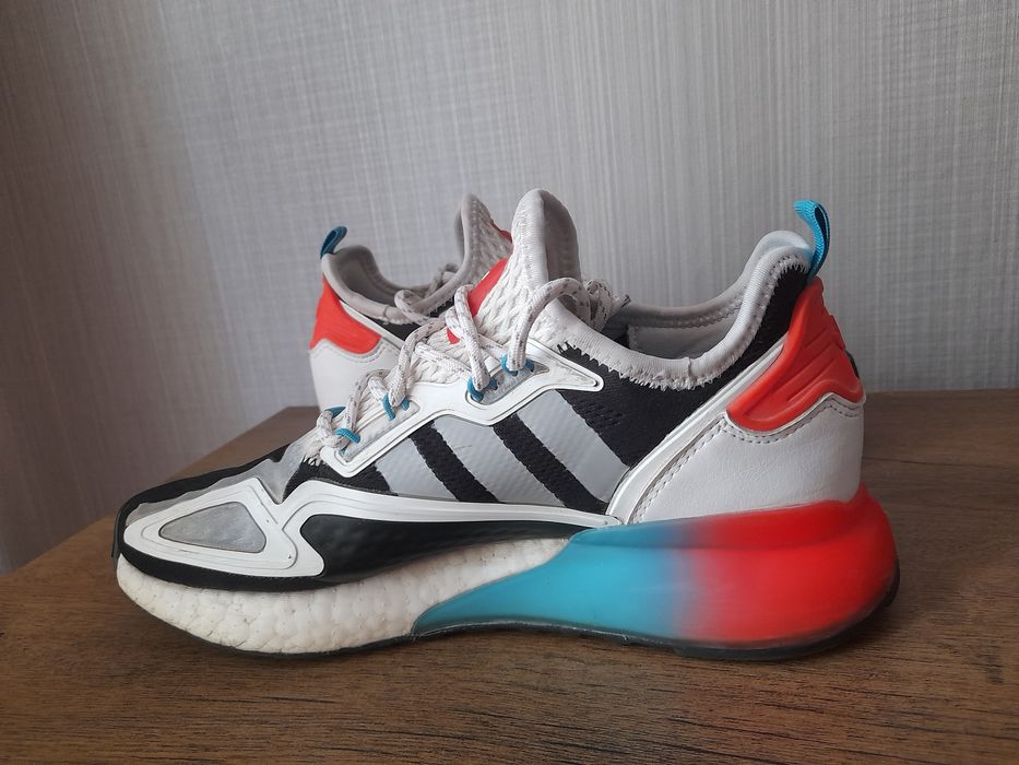 Adidas ZX 2K  Boost маратонки 39 номер.