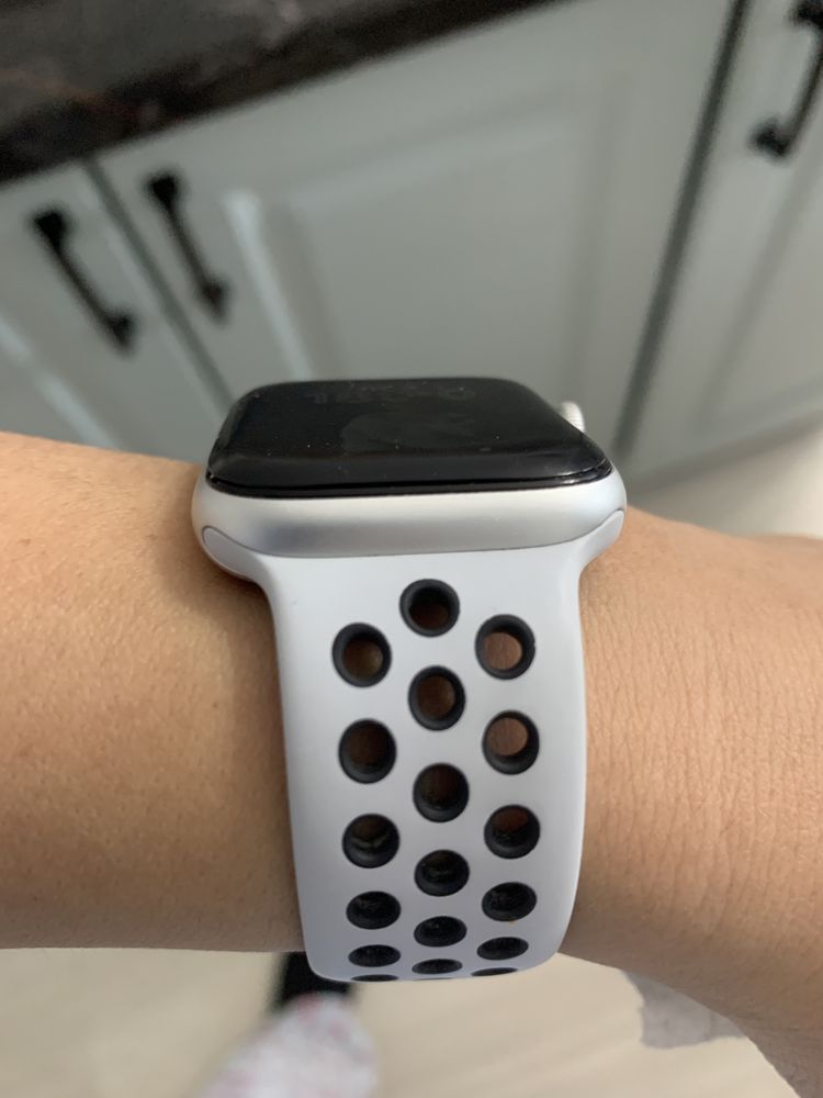 Apple Watch 6/44