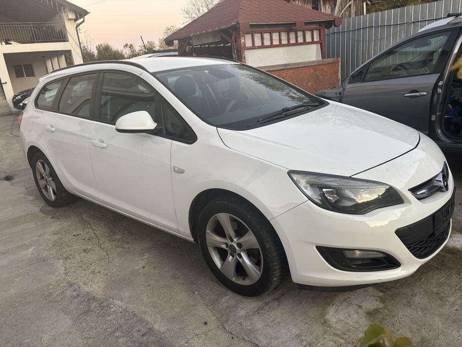 Injectoare opel astra  j facelift B 1.6 DTH euro 6