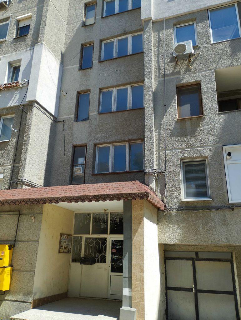 Продава се Тристаен апартамент в Варна, Аспарухово - 97 кв.м за 1289 €/кв.м - Снимка #8