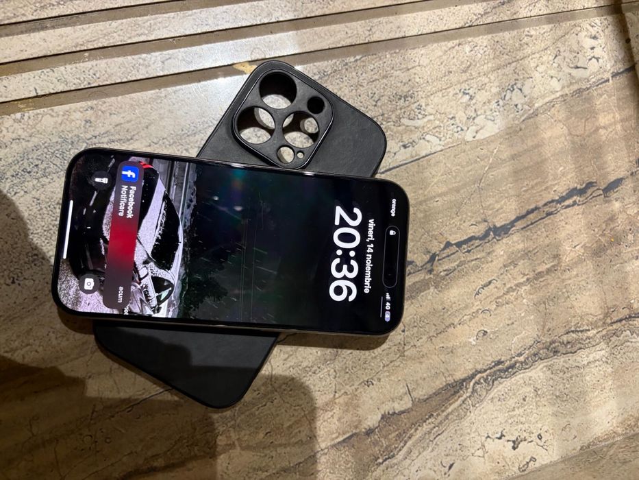 Vand iphone 16 pro baterie 100% si are garantie